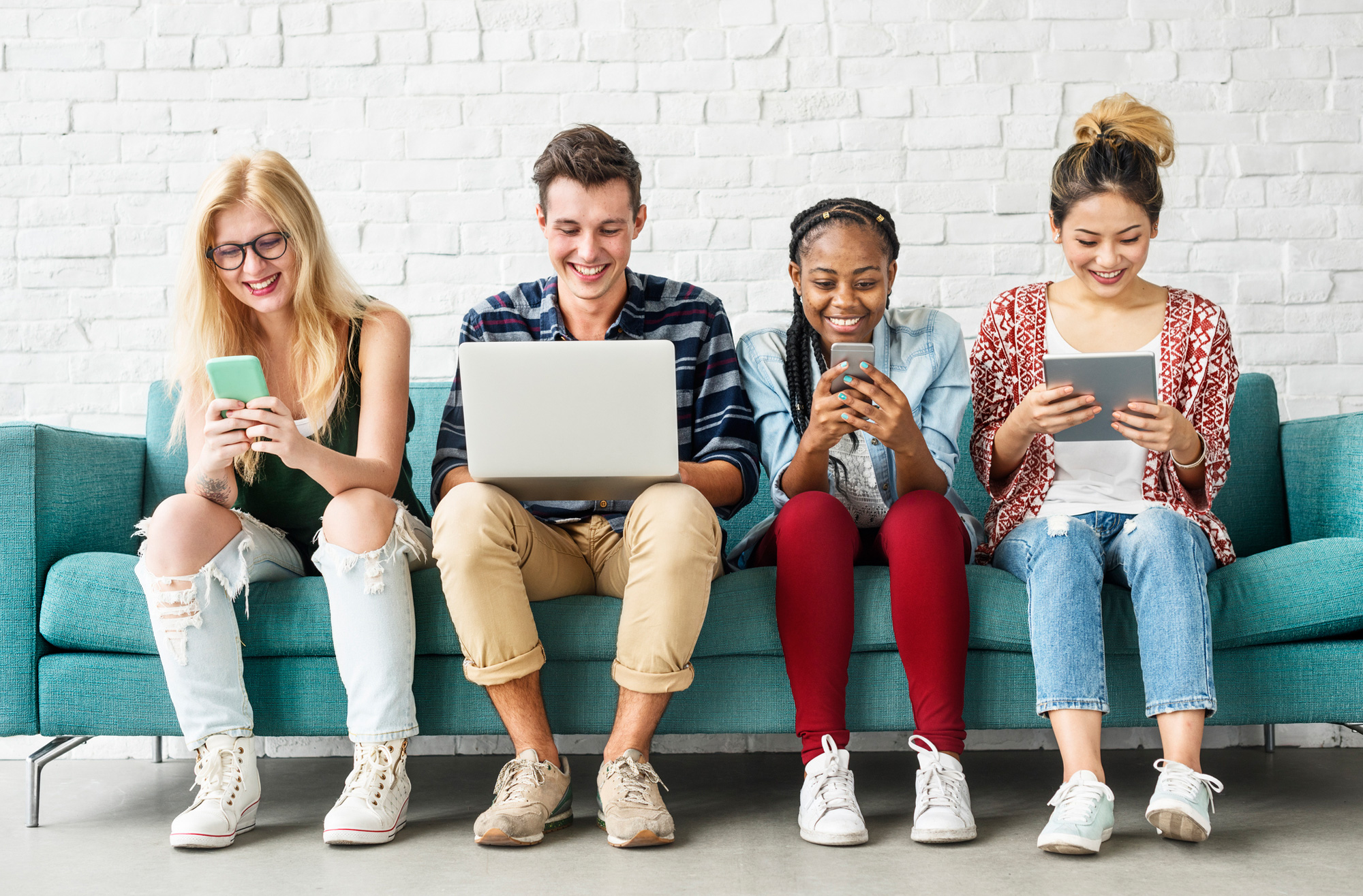 pokolenie-sieci.jpg (2000Ã1316)